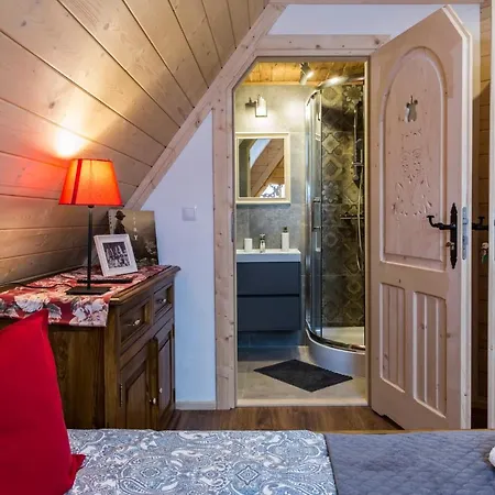 Udanypobyt Sywarne Prestige Willa